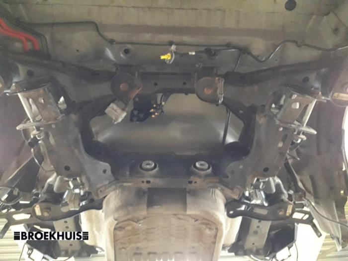 Gebrauchte Unterrahmen Landrover Range Rover Velar (LY) 3.0 D300 AWD Preis € 400,00 Margenregelung angeboten von Autobedrijf Broekhuis B.V.