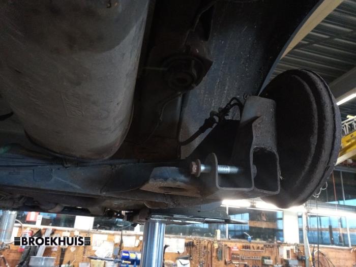 Rear-wheel drive axle from a Ford Fusion 1.6 16V 2004
