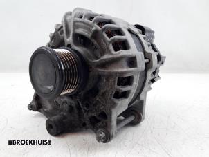 Gebrauchte Dynamo Mercedes C Estate (S205) C-180 1.6 16V BlueEfficiency Preis € 125,00 Margenregelung angeboten von Autobedrijf Broekhuis B.V.