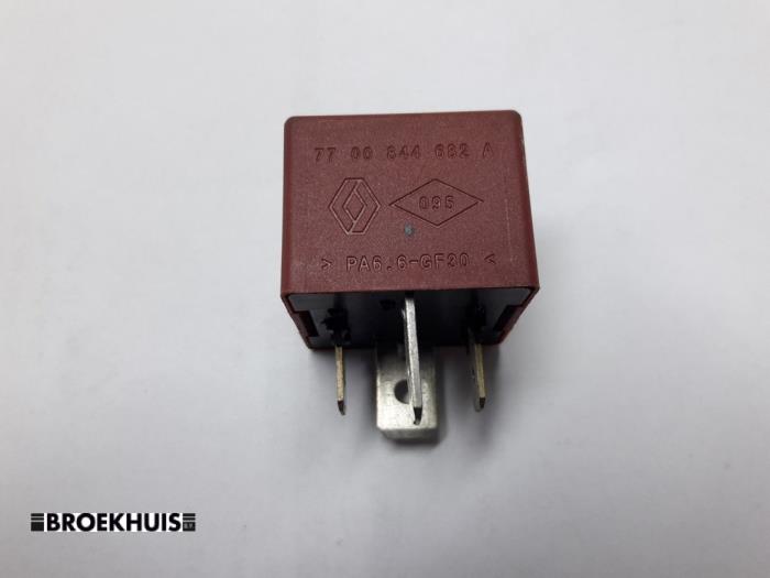 Begagnade Relä Nissan Kubistar (F10) 1.5 dCi 65 Pris € 5,00 Marginaltabell erbjuds av Autobedrijf Broekhuis B.V.