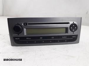 Used Radio CD player Fiat Grande Punto (199) 1.4 Price € 35,00 Margin scheme offered by Autobedrijf Broekhuis B.V.