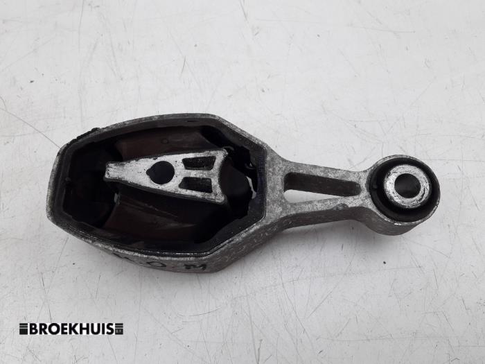 Used Engine mount Renault Trafic (1FL/2FL/3FL/4FL) 1.6 dCi 125 Twin Turbo Price € 24,20 Inclusive VAT offered by Autobedrijf Broekhuis B.V.