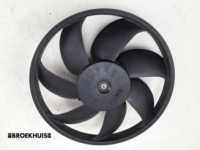 Fan motor from a Ford B-Max (JK8) 1.6 Ti-VCT 16V 2012