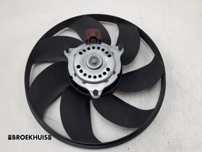 Fan motor from a Ford B-Max (JK8) 1.6 Ti-VCT 16V 2012
