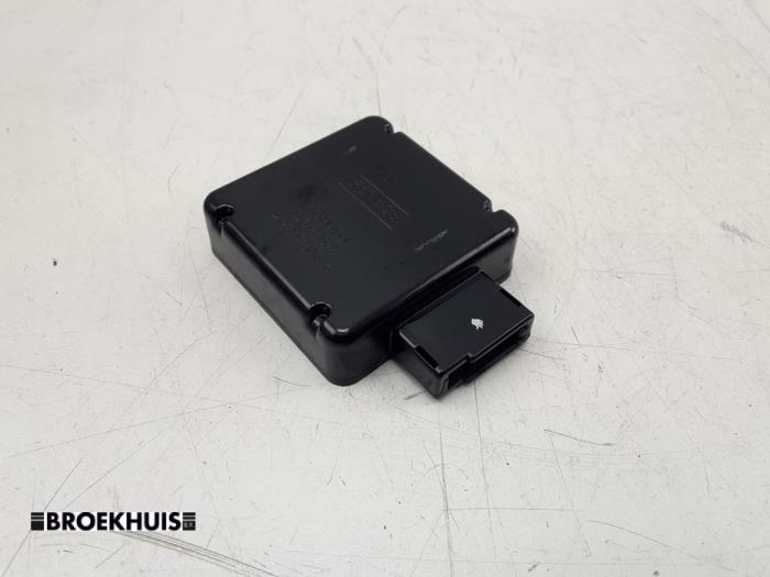 Usados Módulo GPS Ford B-Max (JK8) 1.6 Ti-VCT 16V Precio € 20,00 Norma de margen ofrecido por Autobedrijf Broekhuis B.V.