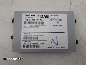 Używane Modul radiowy Volvo V40 (MV) 2.0 D2 16V Cena € 100,00 Procedura marży oferowane przez Autobedrijf Broekhuis B.V.