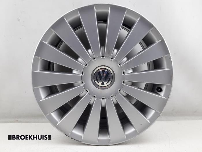 Set of sports wheels from a Volkswagen Passat Variant (3C5) 3.2 FSI V6 32V 2006