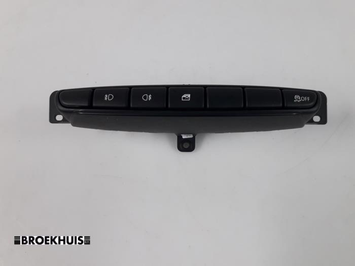 Usados Interruptor Mini Countryman (R60) 1.6 16V Cooper S ALL4 Precio € 25,00 Norma de margen ofrecido por Autobedrijf Broekhuis B.V.