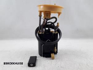 Used Electric fuel pump Volvo V70 (BW) 2.4 D 20V Price € 75,00 Margin scheme offered by Autobedrijf Broekhuis B.V.
