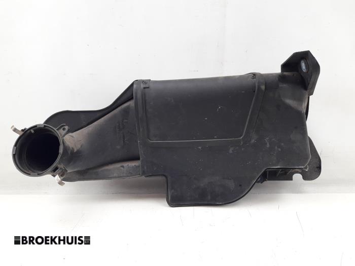 Gebrauchte Luftfiltergehäuse Porsche Boxster (987) 3.4 S 24V Preis € 150,00 Margenregelung angeboten von Autobedrijf Broekhuis B.V.