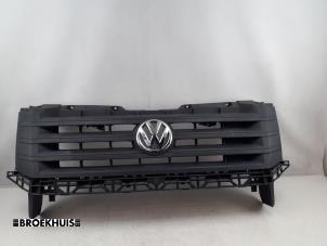 Used Grille Volkswagen Crafter 2.5 TDI 30/32/35 Price on request offered by Autobedrijf Broekhuis B.V.