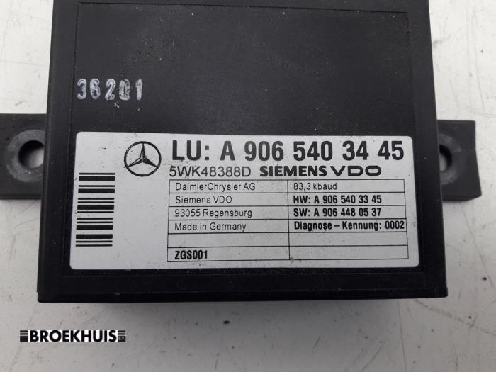 Módulo de presión de neumáticos de un Volkswagen Crafter 2.5 TDI 30/32/35 2013