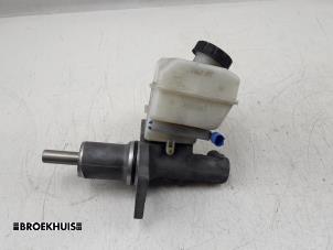 Used Master cylinder Volkswagen Crafter 2.5 TDI 30/32/35 Price € 30,25 Inclusive VAT offered by Autobedrijf Broekhuis B.V.