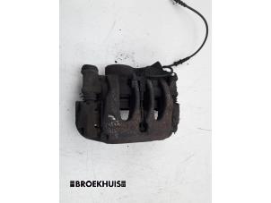 Used Front brake calliper, right Volkswagen Crafter 2.5 TDI 30/32/35 Price € 66,55 Inclusive VAT offered by Autobedrijf Broekhuis B.V.