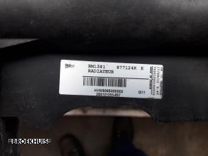 Kühler van een Volkswagen Crafter 2.5 TDI 30/32/35 2013