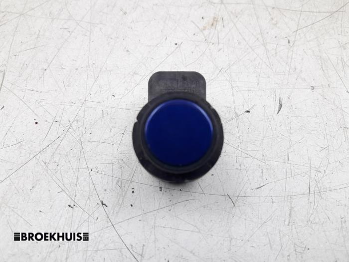Gebrauchte PDC Sensor BMW 6 serie (F12) M6 V8 32V TwinPower Turbo Preis € 20,00 Margenregelung angeboten von Autobedrijf Broekhuis B.V.