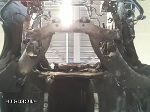 Unterrahmen van een BMW 6 serie (F12) M6 V8 32V TwinPower Turbo 2012