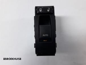 Used Electric window switch Jeep Grand Cherokee (WH/WK) 3.0 CRD V6 24V Price € 20,00 Margin scheme offered by Autobedrijf Broekhuis B.V.