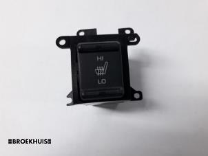 Used Seat heating switch Jeep Grand Cherokee (WG/WJ) Price € 10,00 Margin scheme offered by Autobedrijf Broekhuis B.V.