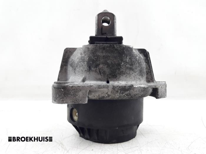Used Engine mount BMW 6 serie (F12) M6 V8 32V TwinPower Turbo Price € 30,00 Margin scheme offered by Autobedrijf Broekhuis B.V.