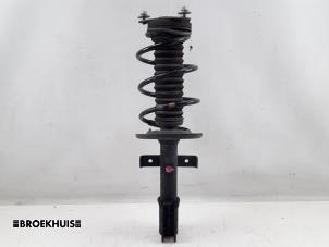 Used Front shock absorber rod, right Renault Clio IV (5R) 0.9 Energy TCE 90 12V Price € 50,00 Margin scheme offered by Autobedrijf Broekhuis B.V.