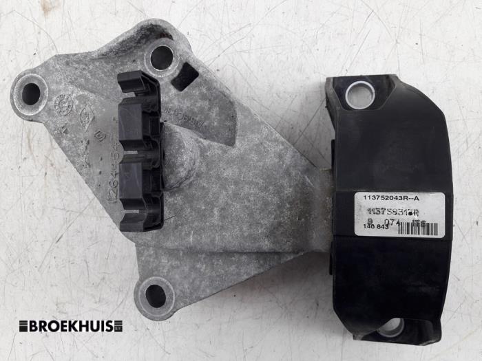 Engine mount from a Renault Clio IV (5R) 0.9 Energy TCE 90 12V 2019