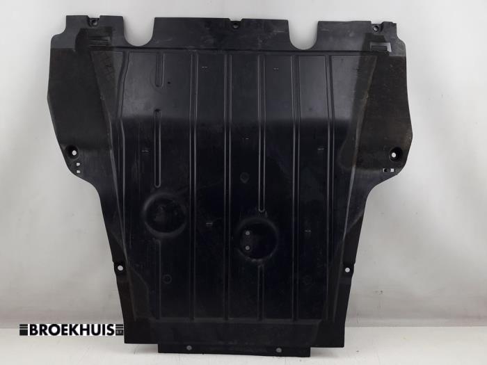 Engine protection panel from a Renault Clio IV (5R) 0.9 Energy TCE 90 12V 2019