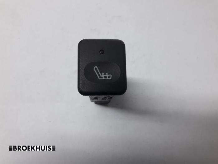 Seat heating switch from a Land Rover Defender I  2004