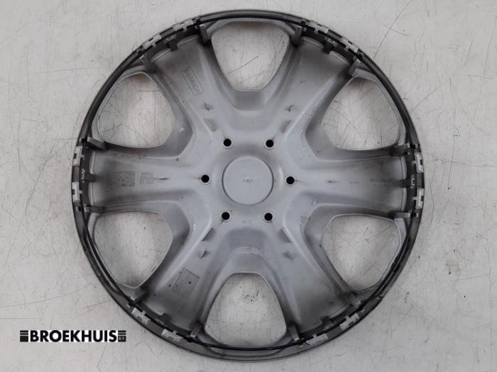 Wheel cover (spare) from a Ford Transit Courier 1.5 TDCi 75 2021
