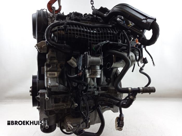 Motor van een Volvo V90 II (PW) 2.0 T5 16V 2017