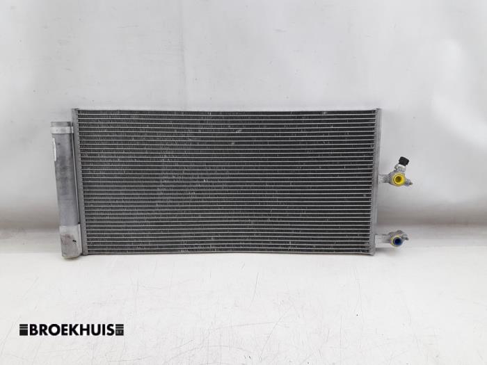 Begagnade AC-radiator Volvo V90 II (PW) 2.0 T5 16V Pris € 75,00 Marginaltabell erbjuds av Autobedrijf Broekhuis B.V.