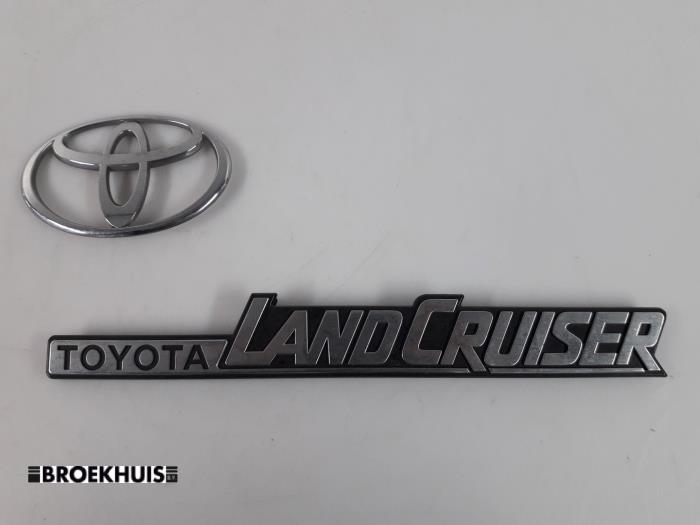 Emblem van een Toyota Land Cruiser 100 (J10) 4.2 TDI 100 24V 2007