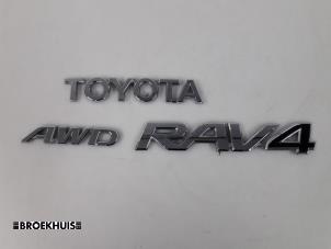 Usagé Emblème Toyota RAV4 (A4) 2.0 16V VVT-i 4x4 Prix € 15,00 Règlement à la marge proposé par Autobedrijf Broekhuis B.V.