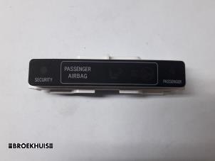 Used Airbag indicator light Toyota Avensis Wagon (T27) 2.0 16V D-4D-F Price € 15,00 Margin scheme offered by Autobedrijf Broekhuis B.V.