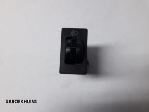 Used AIH headlight switch Toyota Avensis Wagon (T25/B1E) 2.0 16V D-4D Price € 7,50 Margin scheme offered by Autobedrijf Broekhuis B.V.