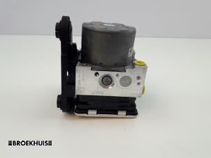 Bloc ABS d'un Audi A3 Limousine (8VS/8VM) 1.5 TFSI 16V 2019