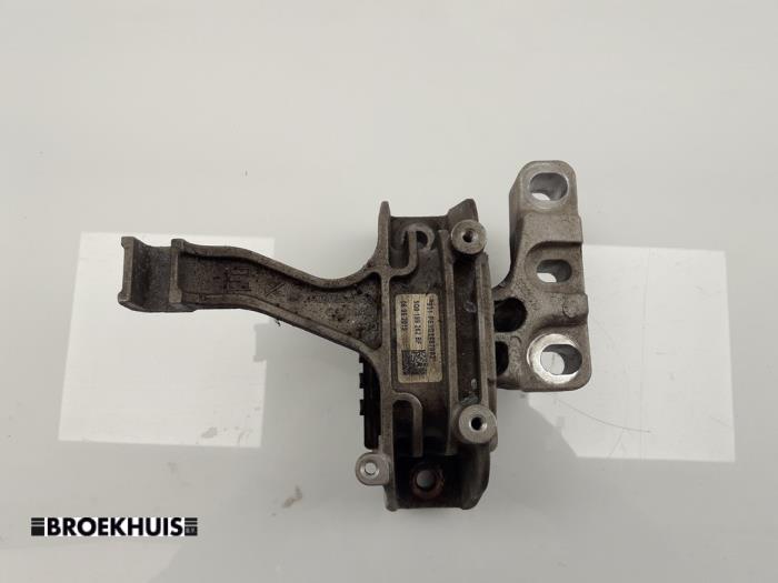 Engine mount from a Audi A3 Limousine (8VS/8VM) 1.5 TFSI 16V 2019