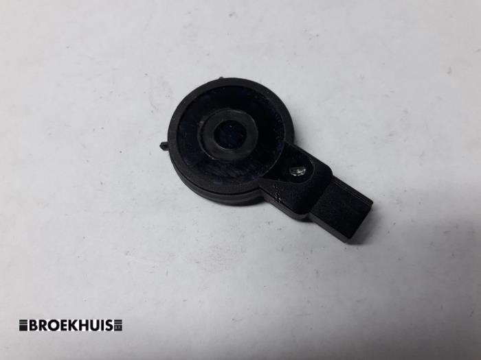 Begagnade Regnsensor Toyota Avensis (T25/B1B) 2.0 16V D-4D-F Pris € 15,00 Marginaltabell erbjuds av Autobedrijf Broekhuis B.V.