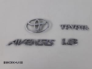 Usagé Emblème Toyota Avensis Wagon (T27) 2.0 16V D-4D-F Prix € 15,00 Règlement à la marge proposé par Autobedrijf Broekhuis B.V.