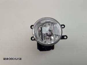 Used Fog light, front left Lexus CT 200h 1.8 16V Price € 25,00 Margin scheme offered by Autobedrijf Broekhuis B.V.