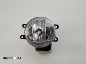 Used Fog light, front right Lexus CT 200h 1.8 16V Price € 25,00 Margin scheme offered by Autobedrijf Broekhuis B.V.