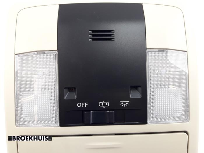 Oswietlenie wewnetrzne przód z Lexus CT 200h 1.8 16V 2017