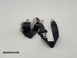 Used Rear seatbelt, right Lexus CT 200h 1.8 16V Price € 50,00 Margin scheme offered by Autobedrijf Broekhuis B.V.