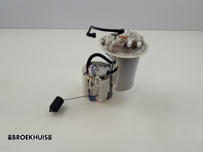 Electric fuel pump from a Lexus CT 200h 1.8 16V 2017