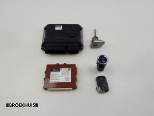 Używane Sterownik wtrysku Lexus CT 200h 1.8 16V Cena € 300,00 Procedura marży oferowane przez Autobedrijf Broekhuis B.V.
