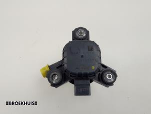 Usagé Pompe à eau supplémentaire Lexus CT 200h 1.8 16V Prix € 40,00 Règlement à la marge proposé par Autobedrijf Broekhuis B.V.