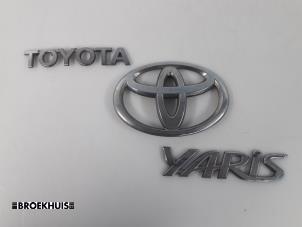 Used Emblem Toyota Yaris II (P9) 1.3 16V VVT-i Price € 10,00 Margin scheme offered by Autobedrijf Broekhuis B.V.