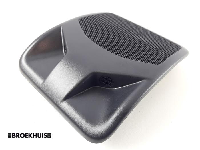 Begagnade Larmsensor Tesla Model S 75D Pris € 50,00 Marginaltabell erbjuds av Autobedrijf Broekhuis B.V.
