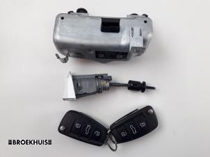 Usagé Kit serrure cylindre (complet) Audi A3 Limousine (8VS/8VM) 1.5 TFSI 16V Prix € 80,00 Règlement à la marge proposé par Autobedrijf Broekhuis B.V.