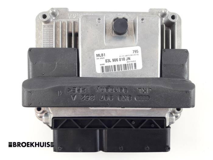 EinspritzSteuergerät van een Audi Q5 (8RB) 2.0 TDI 16V Quattro 2014